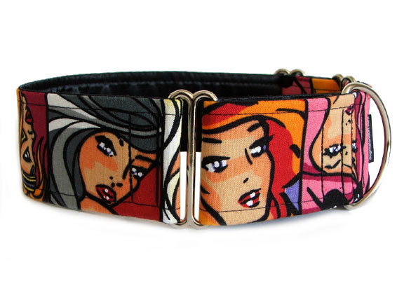 Pups with an edgy vibe will love this collar of comic-book-style glamour girls!