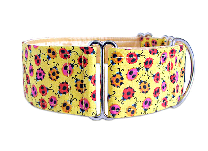 Little ladybugs on sunny yellow make the perfect accessory for a perky pooch!