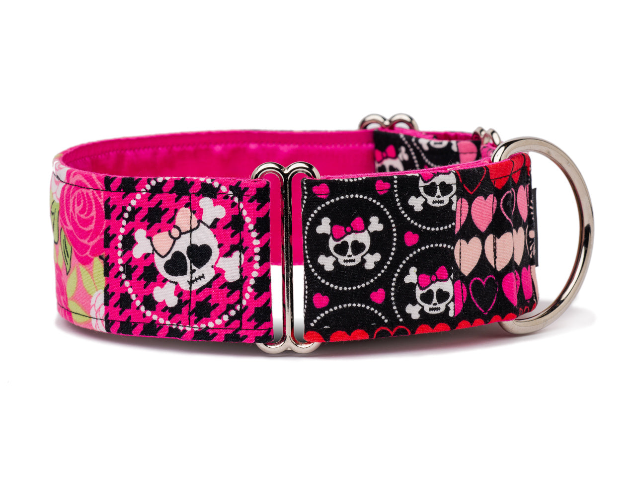 If your four-legged fashionista is a rebel at heart, this pink and black skull and heart collar is the sweet and sassy style solution!