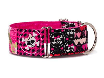 If your four-legged fashionista is a rebel at heart, this pink and black skull and heart collar is the sweet and sassy style solution!