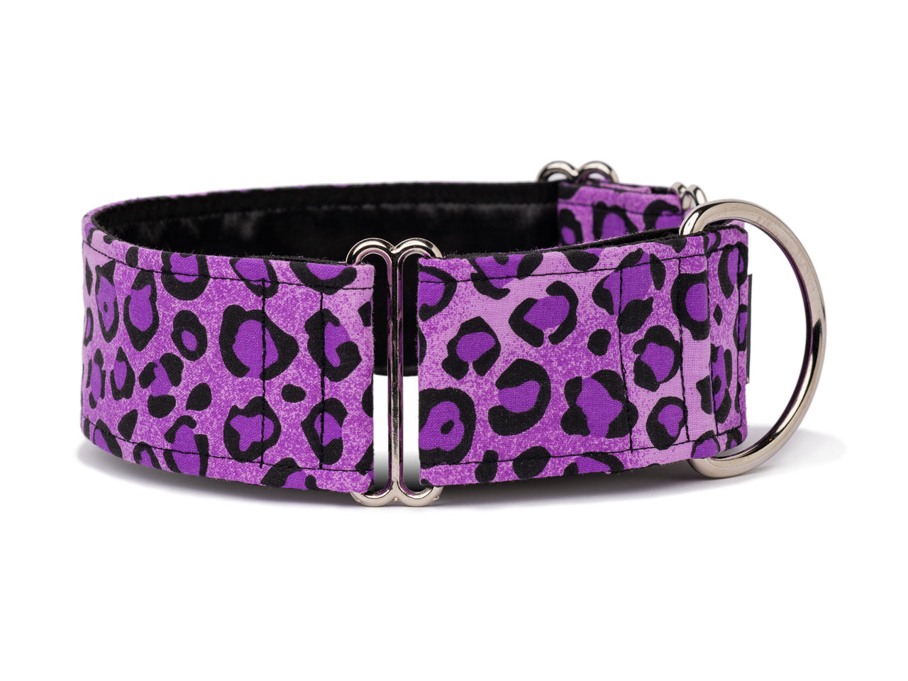 This funky purple leopard print adds a bright pop of color and personality for any fashion forward pooch!